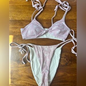 Dippin Daisy bikini set. XS in both top and bottom.